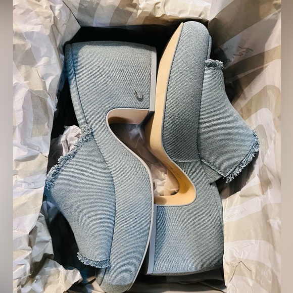 Free People Isla Fringe Heels - Picture 2 of 14